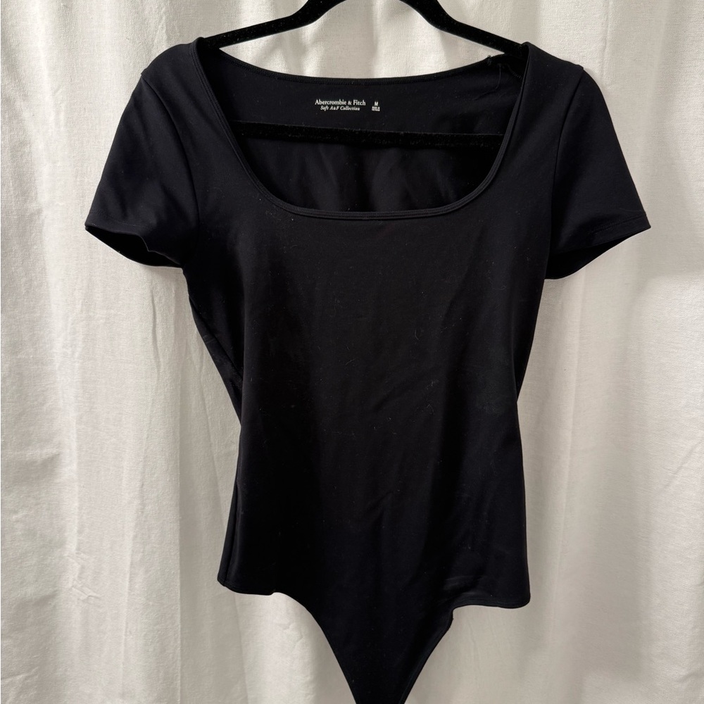 Abercrombie & Fitch Black Short Sleeve Scoop Neck Bodysuit